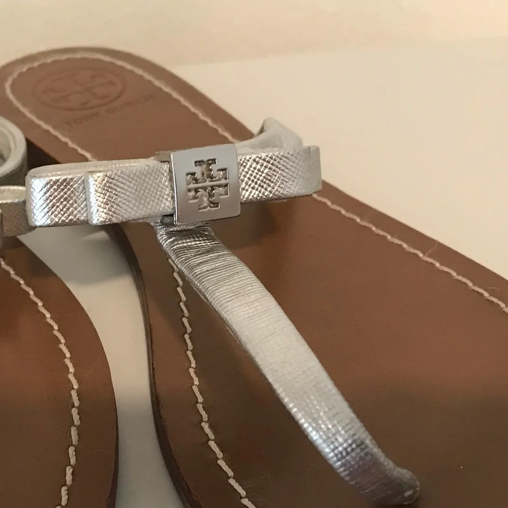 Tory Burch T Strap Sandals SZ 9M